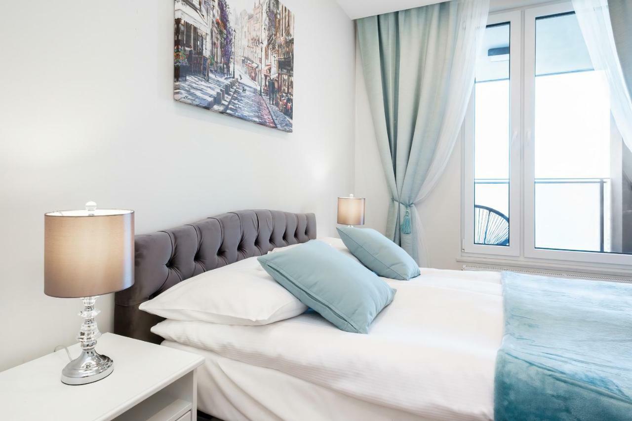 Apartments Aura Sky By Noclegi Renters Warszawa Eksteriør billede