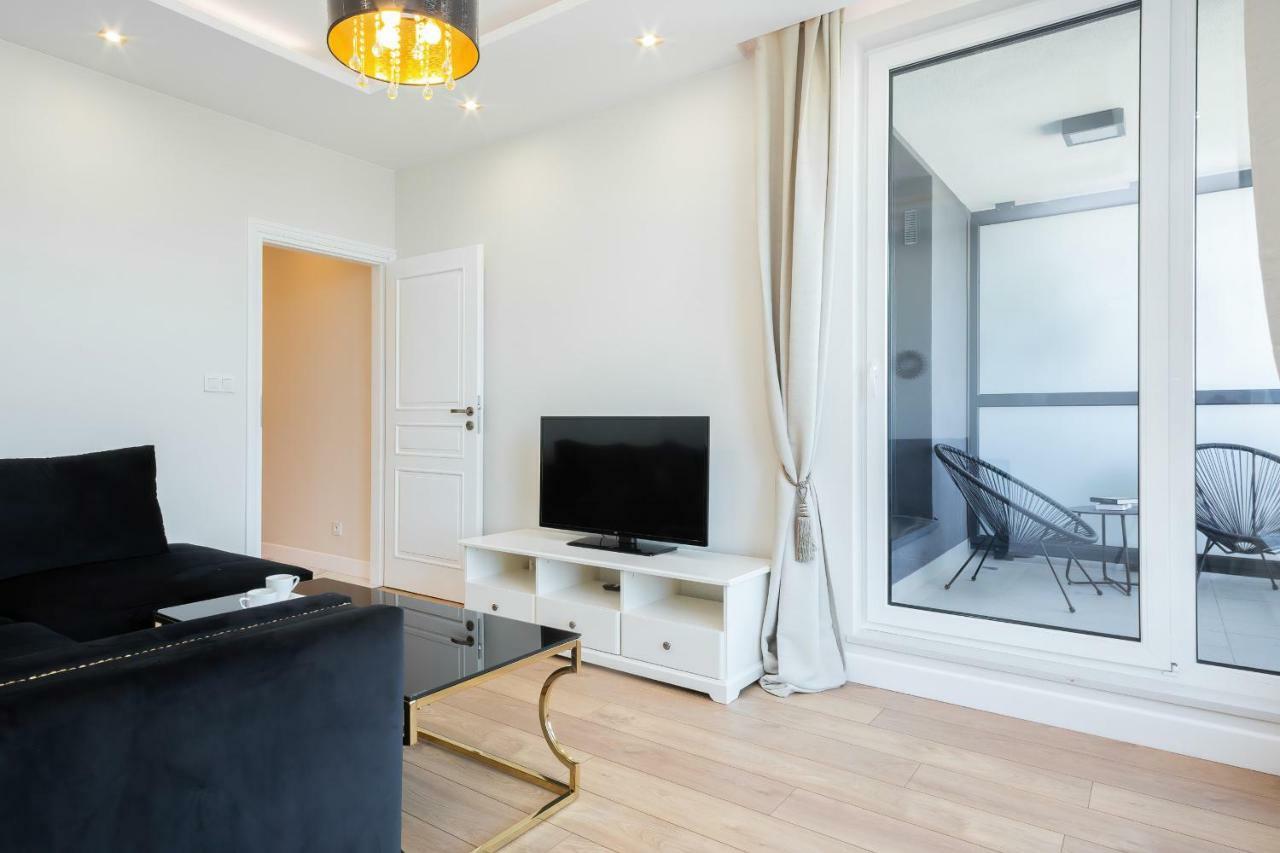 Apartments Aura Sky By Noclegi Renters Warszawa Eksteriør billede