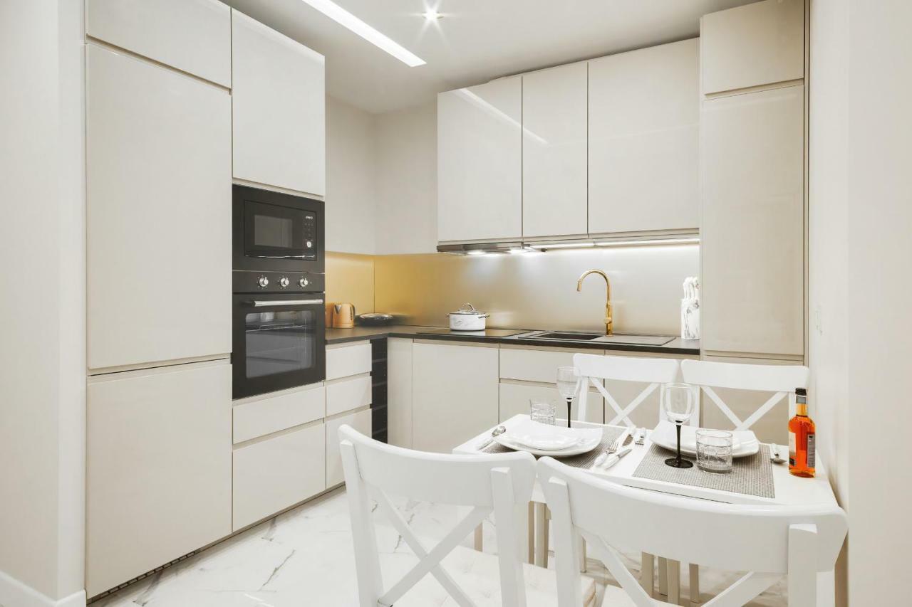 Apartments Aura Sky By Noclegi Renters Warszawa Eksteriør billede